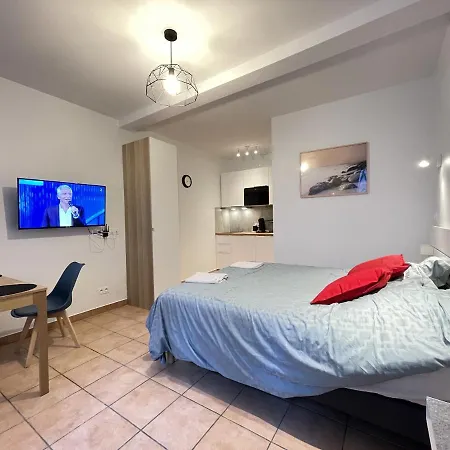 Апартаменты Appart'village Vieux *